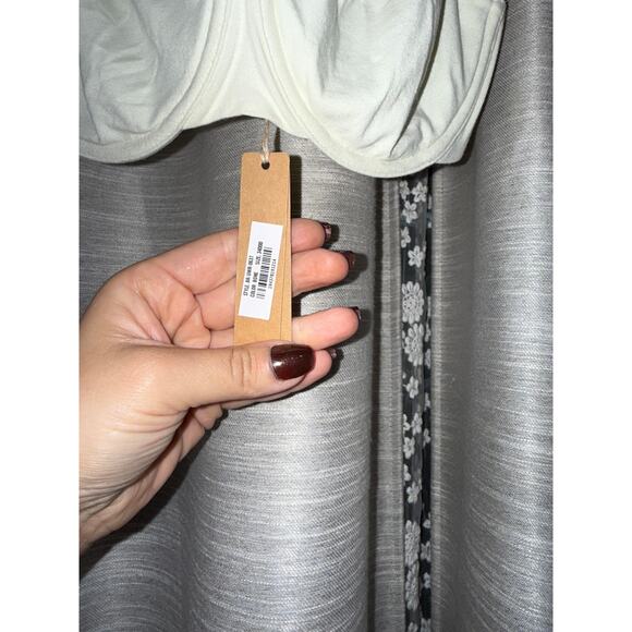 SKIMS underwire bra in bone size 34DDD - NEW - Picture 3 of 3